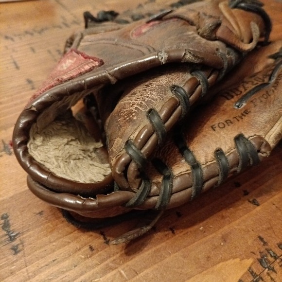 Rawlings BBX204TC 111/4 Baseball Glove Gold Glove. A12 - Picture 8 of 11